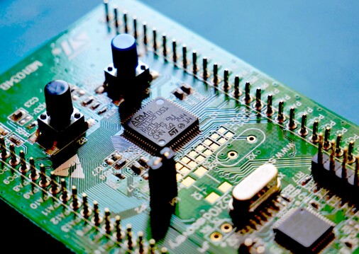 Integrated circuit board